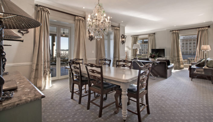 dining_three_bedroom_suite